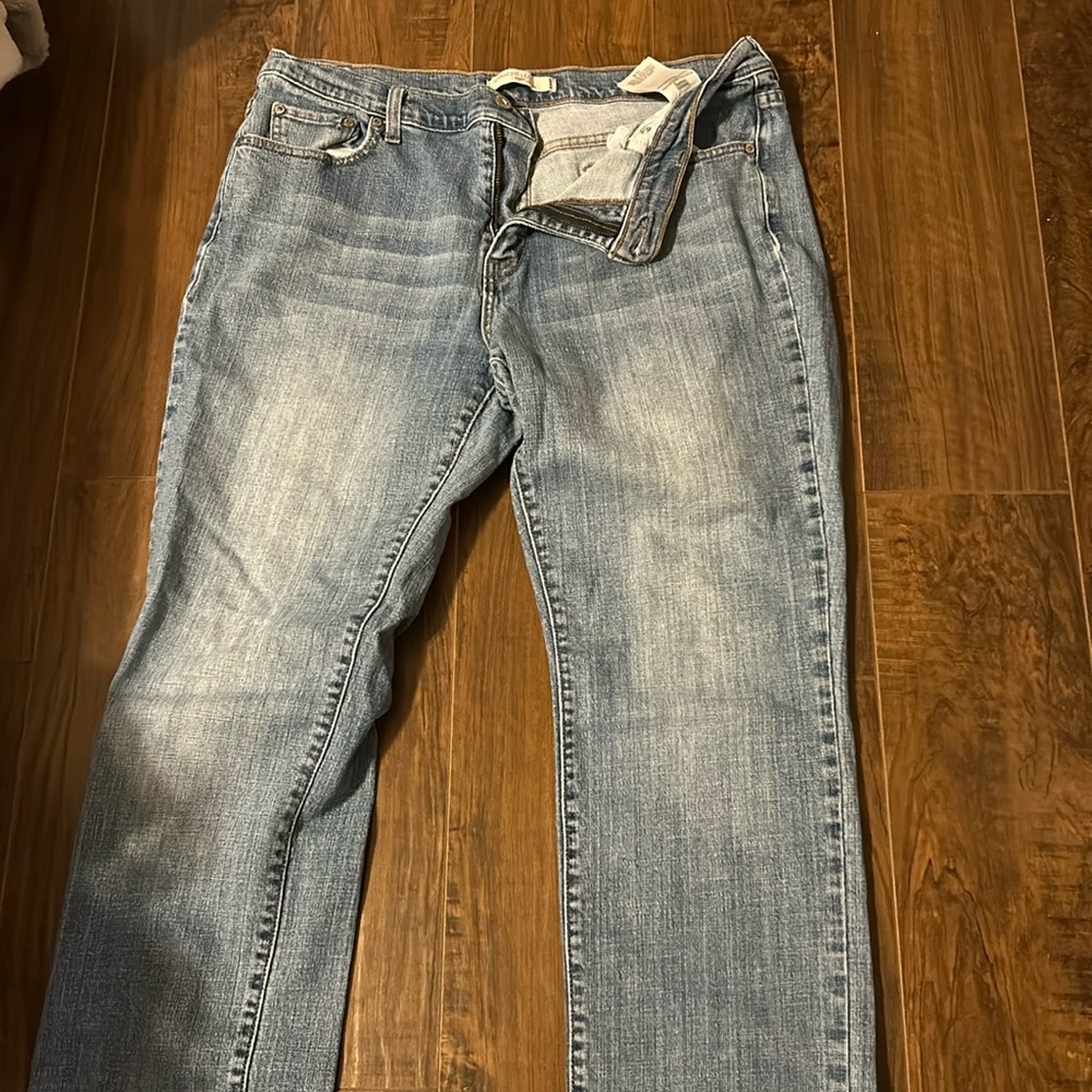 EUC Levi’s 505 Straight Leg jeans.  Size 16